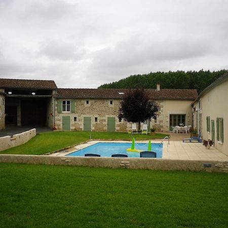 Hotel Logis Du Jacquelin Doussay Zewnętrze zdjęcie